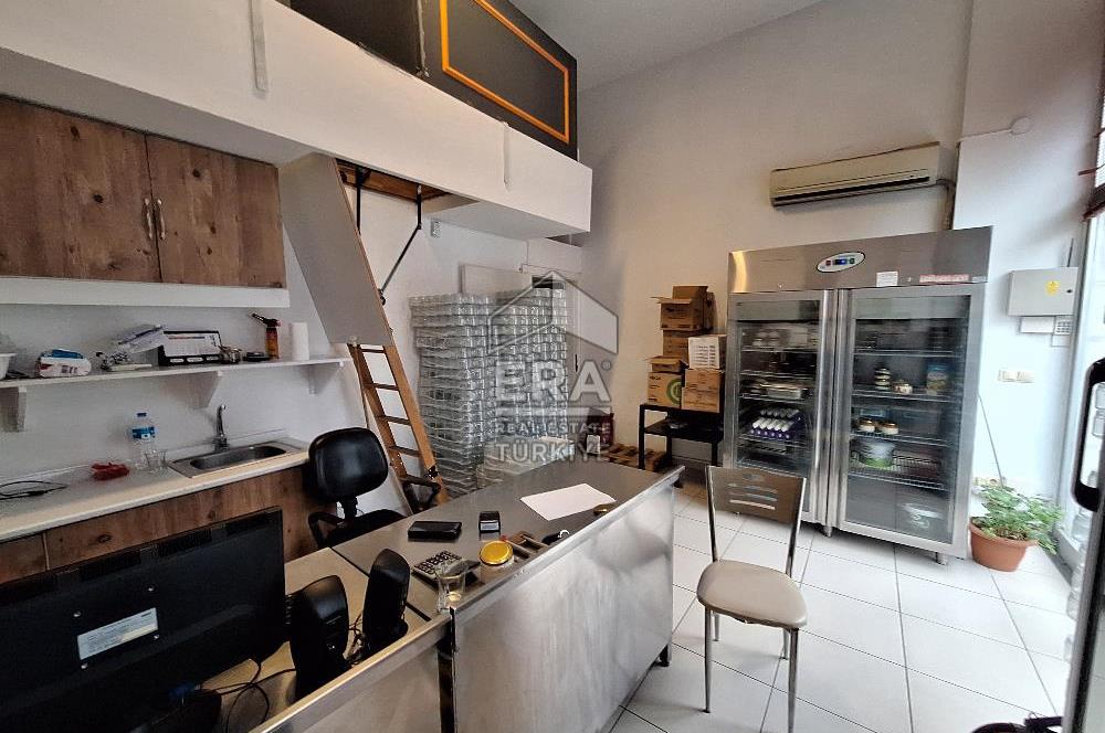 Ataşehir’de Satılık Dükkan 