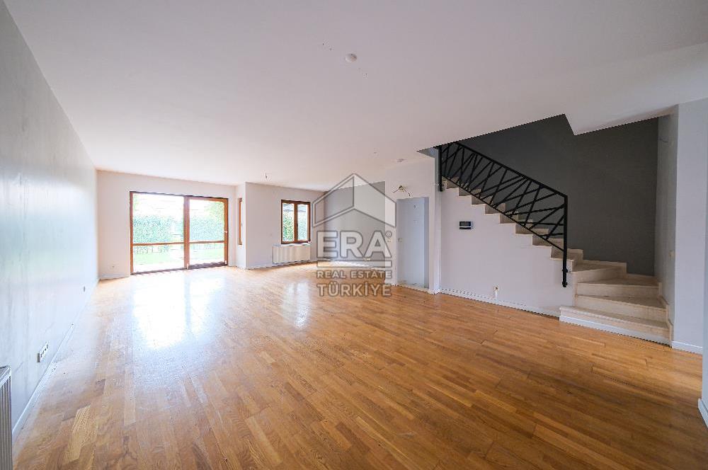 Kemer Country Su Evlerinde 6+2 Kiralık Müstakil Villa