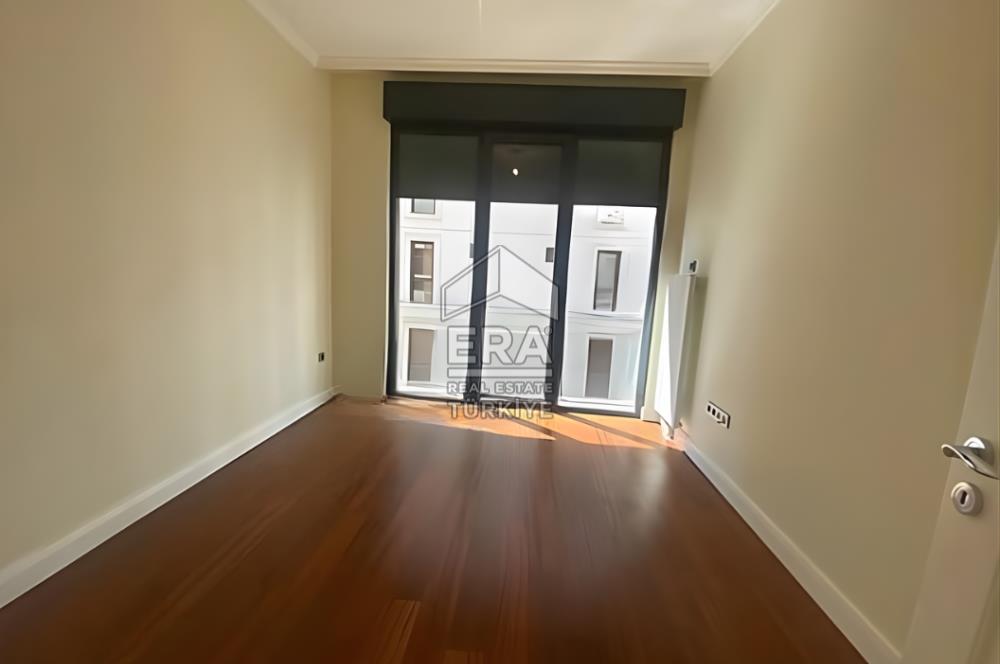 SUADİYE VAPURYOLU SOKAK CADDEYE 2.BİNA 6.KATTA 3+1 SATILIK DAİRE