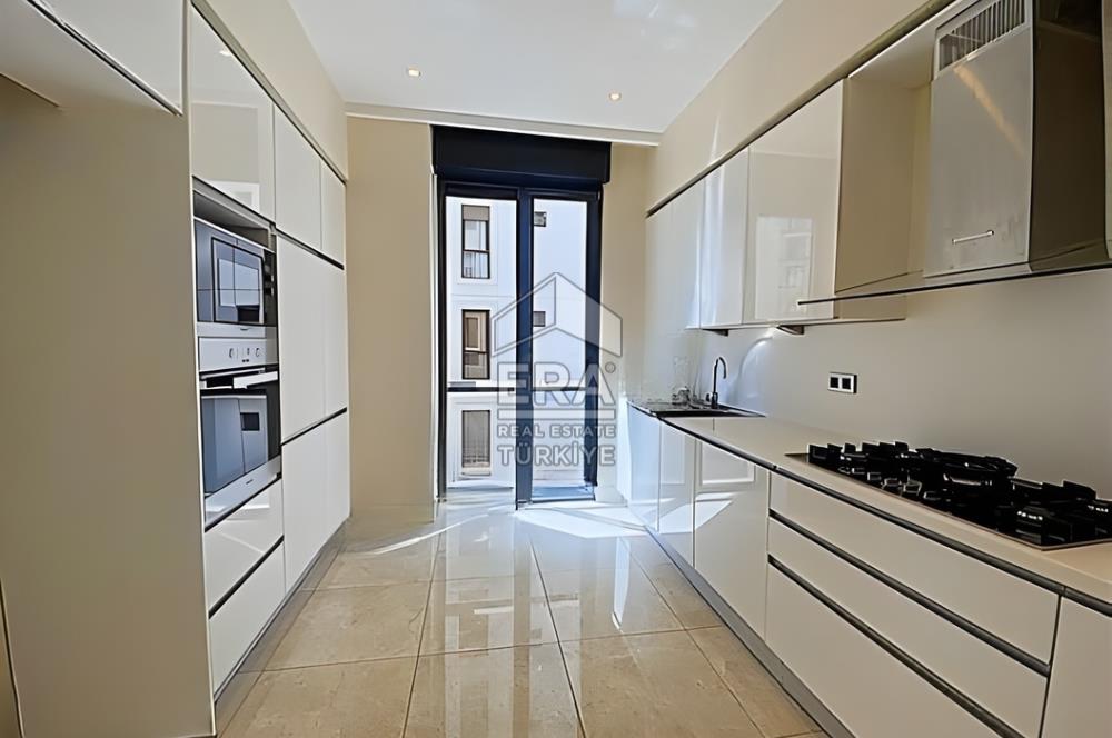 SUADİYE VAPURYOLU SOKAK CADDEYE 2.BİNA 6.KATTA 3+1 SATILIK DAİRE