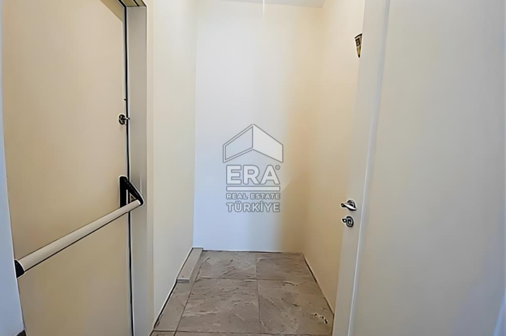 SUADİYE VAPURYOLU SOKAK CADDEYE 2.BİNA 6.KATTA 3+1 SATILIK DAİRE