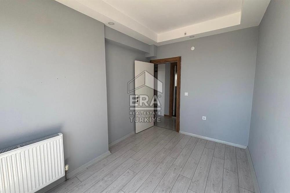 GRAND TWİN TOWERS BLOKLARINDA SATILIK 3+1 GENİŞ CEPHELİ DAİRE