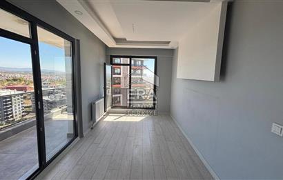 GRAND TWİN TOWERS BLOKLARINDA SATILIK 3+1 GENİŞ CEPHELİ DAİRE