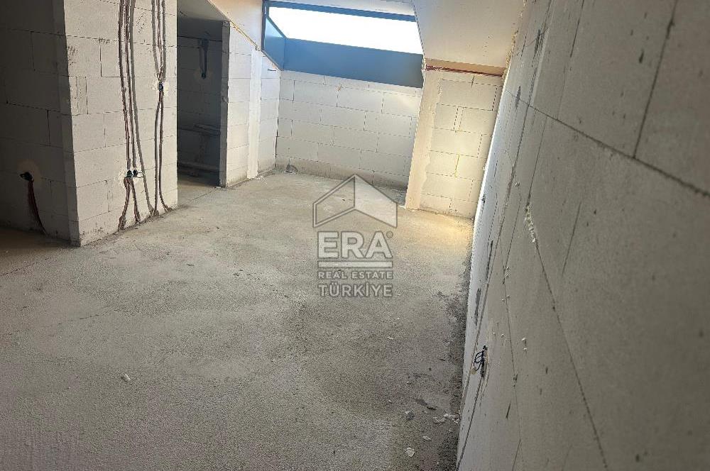 BARBAROS MAHALLESİNDE ADALAR MANZARALI 2+2 DUBLEKS DAİRE