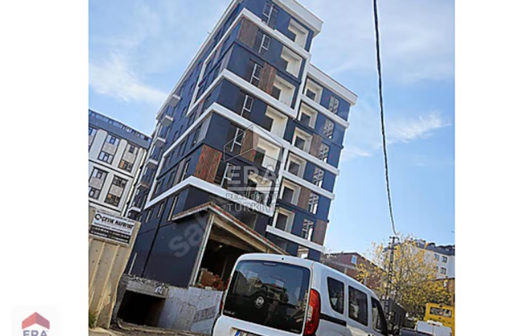 SULTANBEYLİ MERKEZ METRO KARŞISINDA SATILIK SIFIR DAİRE