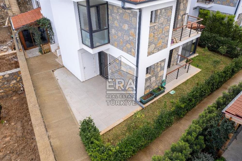 Datça Merkezde Nezih Sitede Satılık Denize Yakın 1+1 65m² Bahçe Katı Daire