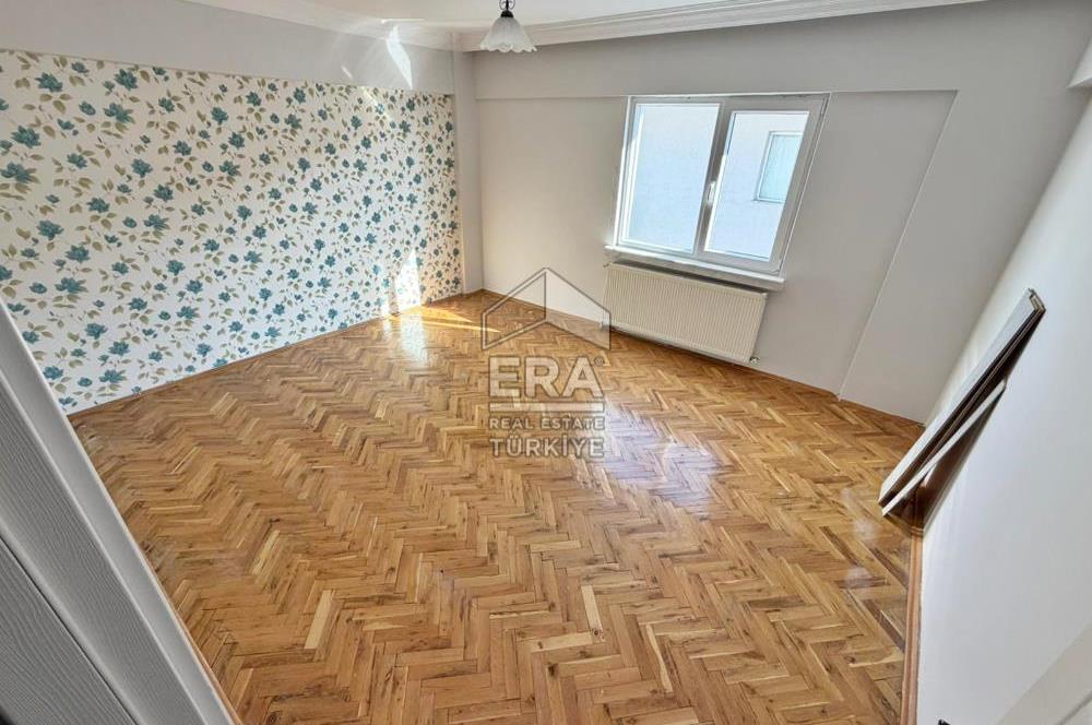 NATOYOLU CD. ÜZERİ 3+1 MERKEZİ KONUMDA YENİ PARKE+KAPILAR+MUTFAK