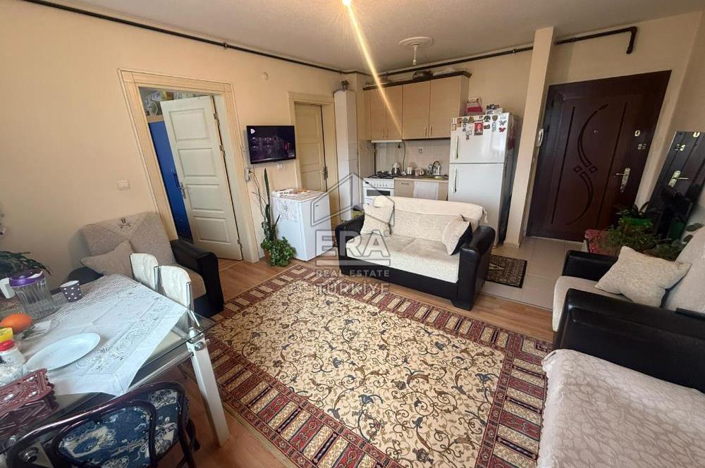 ERA CİTY | ZİRVEKENT MAHALLESİNDE SATILIK 2. KAT 1+1 DAİRE