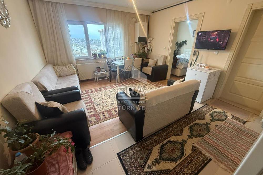 ERA CİTY | ZİRVEKENT MAHALLESİNDE SATILIK 2. KAT 1+1 DAİRE