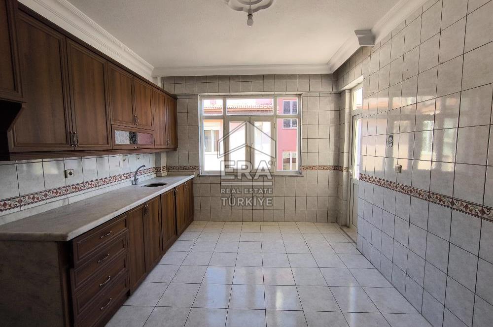 MANAVGAT BAHÇELİEVLER MAHALLESİ'NDE 3+1 KİRALIK DAİRE 