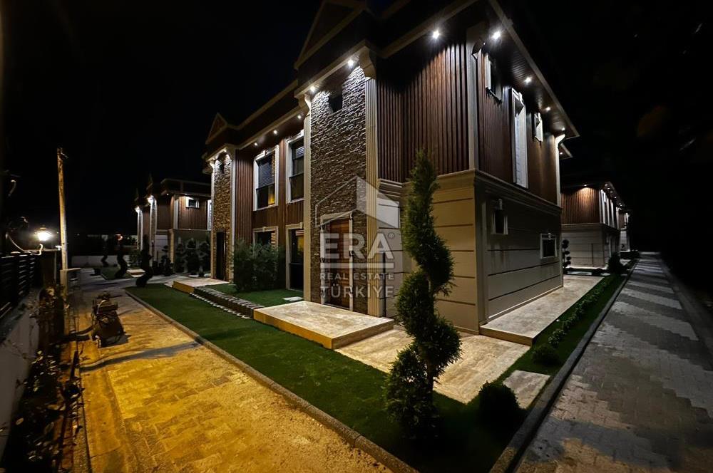 ERA VİZYONDAN HARİKA KONUMDA 4+1 SATILIK VİLLA 