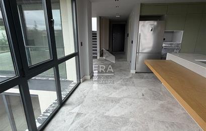 ŞİLE'DE 6+2 HAVUZLU TRİPLEKS VİLLA 