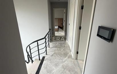 ŞİLE'DE 6+2 HAVUZLU TRİPLEKS VİLLA 