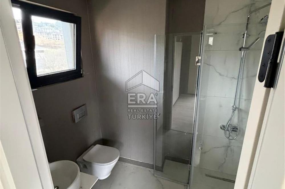 ŞİLE'DE 6+2 HAVUZLU TRİPLEKS VİLLA 