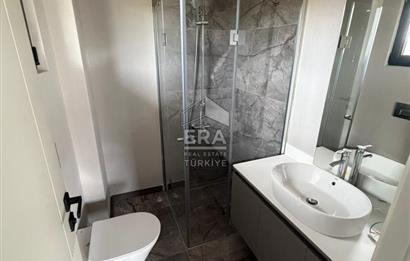 ŞİLE'DE 6+2 HAVUZLU TRİPLEKS VİLLA 