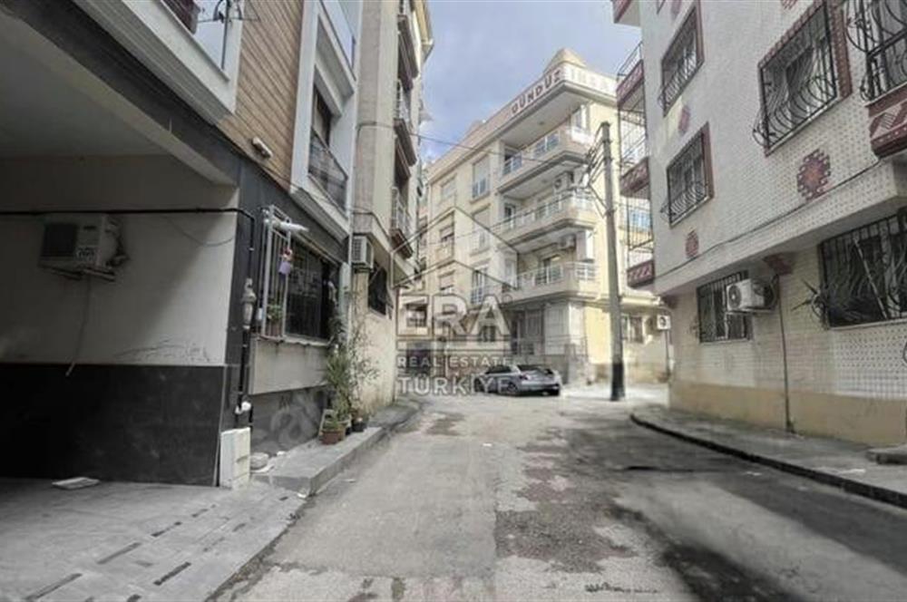 BUCA Şirinyer' de / Kapalı Otoparklı 2+1 Daire