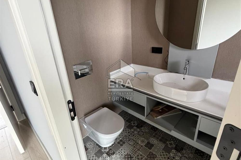 ŞİLE'DE 6+2 HAVUZLU TRİPLEKS VİLLA 