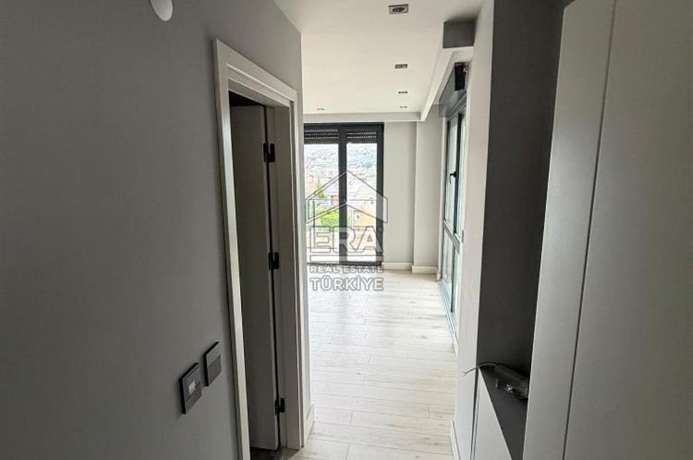 ŞİLE'DE 6+2 HAVUZLU TRİPLEKS VİLLA 