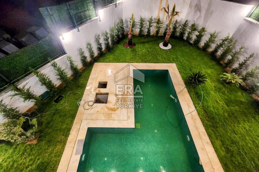 ŞİLE'DE 6+2 HAVUZLU TRİPLEKS VİLLA 