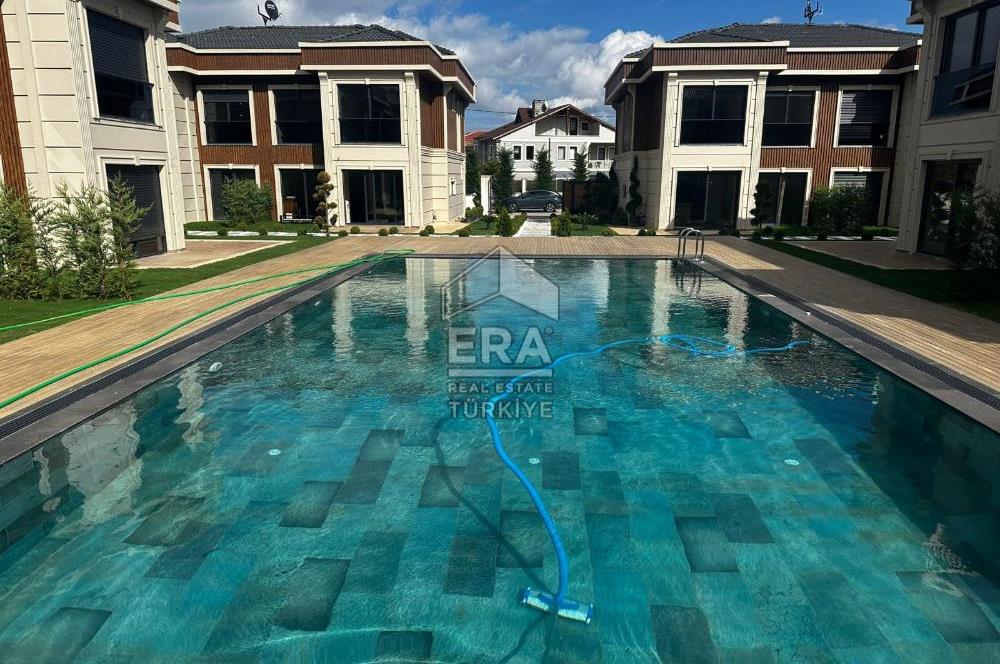 ERA VİZYONDAN HARİKA KONUMDA 4+1 SATILIK VİLLA 