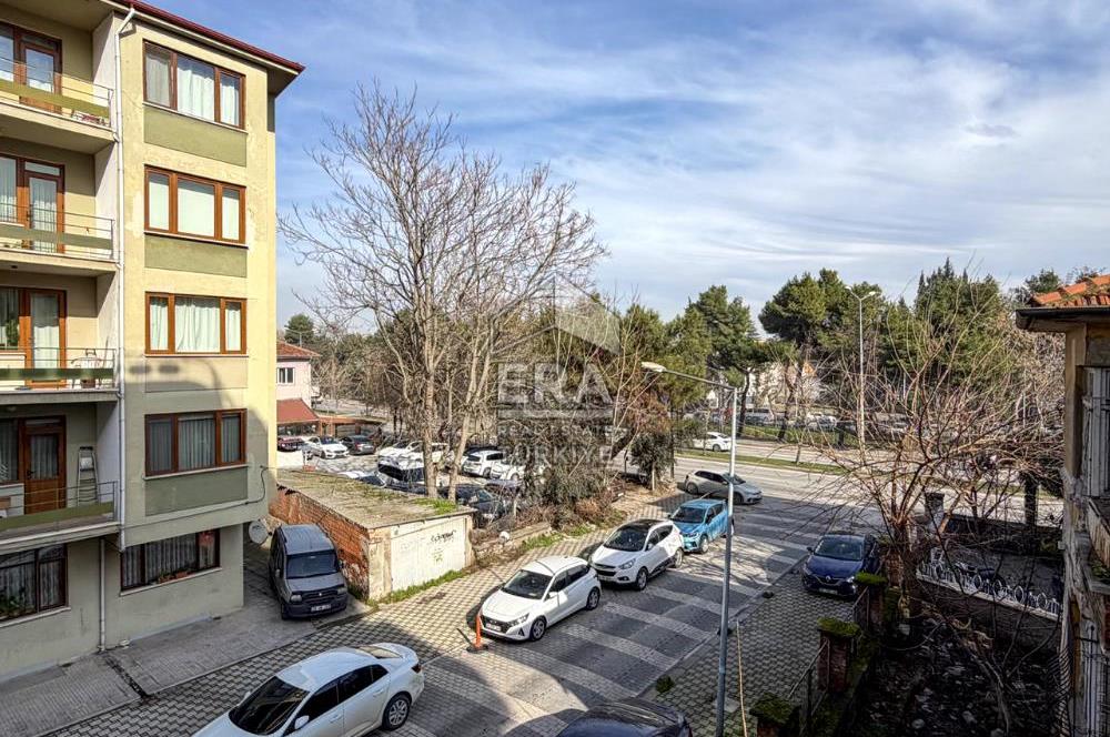 KASAPLAR MAHALLESİNDE HEYKELE YAKIN KONUMDA SATILIK GENİŞ 2+1 DAİRE