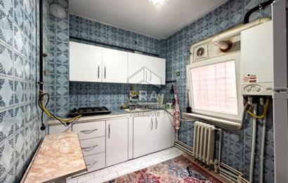 ERA SÖZ DEN KIZILAY CADDESİNDE EŞYALI KİRALIK 2+1 DAİRE