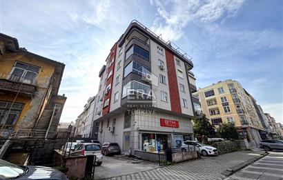KASAPLAR MAHALLESİNDE HEYKELE YAKIN KONUMDA SATILIK GENİŞ 2+1 DAİRE