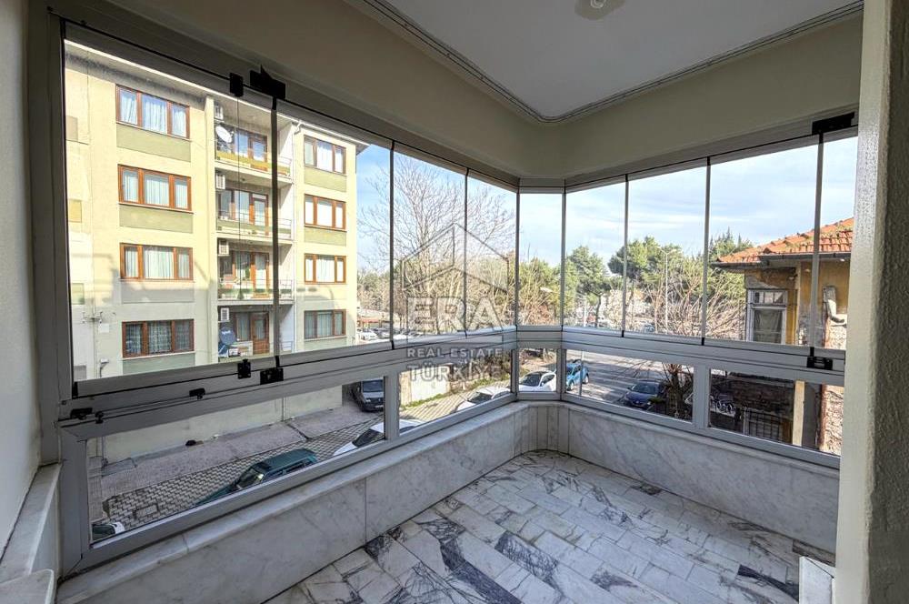 KASAPLAR MAHALLESİNDE HEYKELE YAKIN KONUMDA SATILIK GENİŞ 2+1 DAİRE