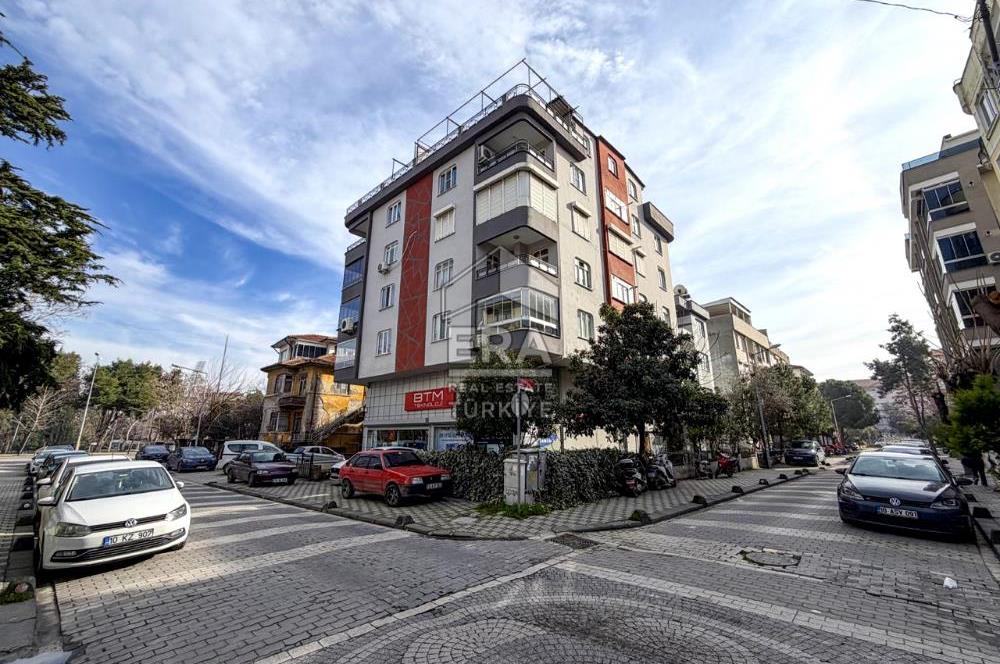 KASAPLAR MAHALLESİNDE HEYKELE YAKIN KONUMDA SATILIK GENİŞ 2+1 DAİRE