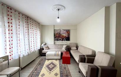 ERA SÖZ DEN KIZILAY CADDESİNDE EŞYALI KİRALIK 2+1 DAİRE