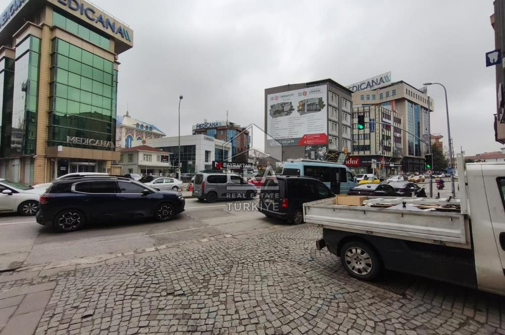 CADDE ÜZERİ SİTEDE BAKIMLI GENİŞ 3+1 KİRALIK DAİRE 