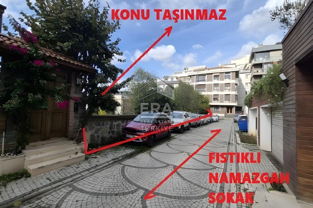 ÜSKÜDAR İHSANİYE MAHALLESİNDE BAHÇELİ AHŞAP EV VE KAGİR KULÜBE