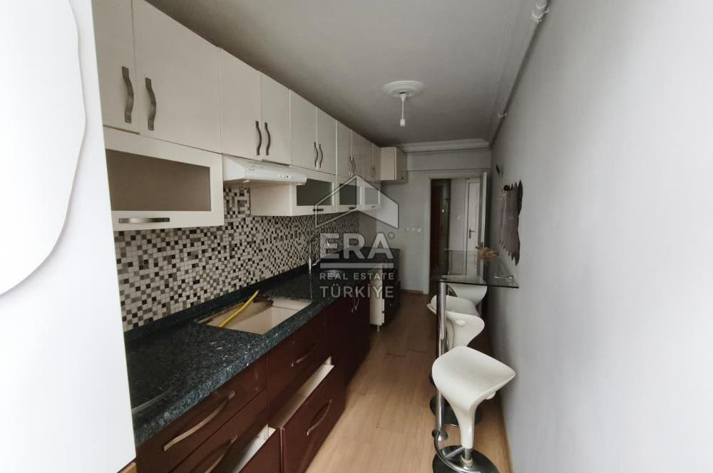 CADDE ÜZERİ SİTEDE BAKIMLI GENİŞ 3+1 KİRALIK DAİRE 