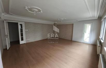 CADDE ÜZERİ SİTEDE BAKIMLI GENİŞ 3+1 KİRALIK DAİRE 