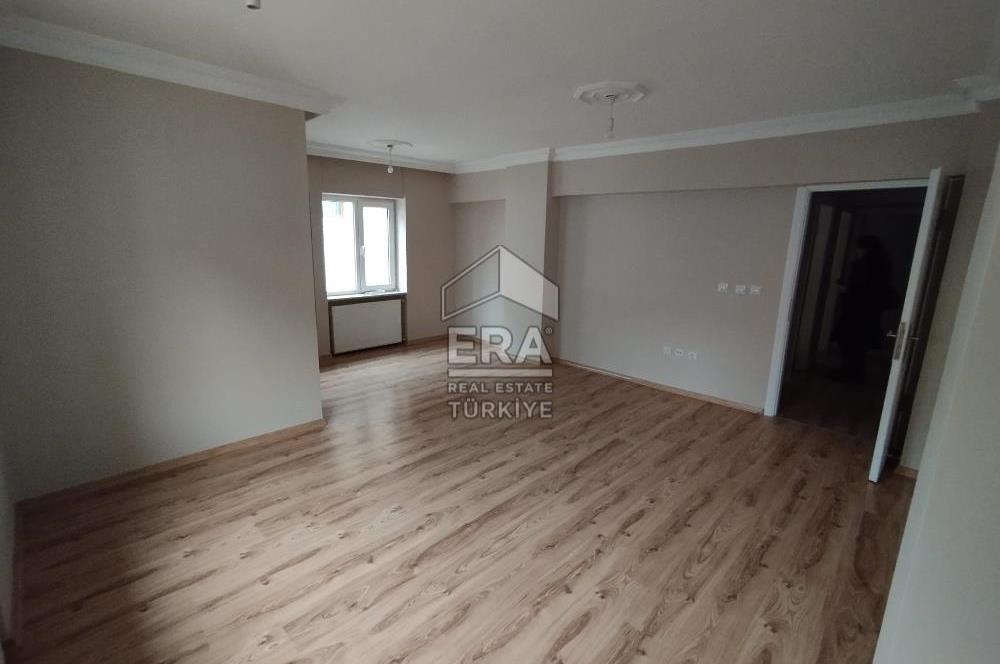 ÇAMLICA FERAH MAHALLESİ'NDE 4+1 KİRALIK DUBLEKS DAİRE