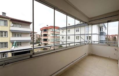 ERA SÖZ DEN PAŞAALANI MAHALLESİNDE KİRALIK ARA KAT 3+1 DAİRE