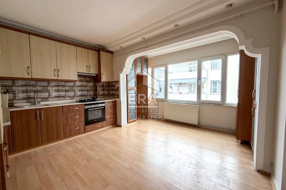 ERA SÖZ DEN PAŞAALANI MAHALLESİNDE KİRALIK ARA KAT 3+1 DAİRE