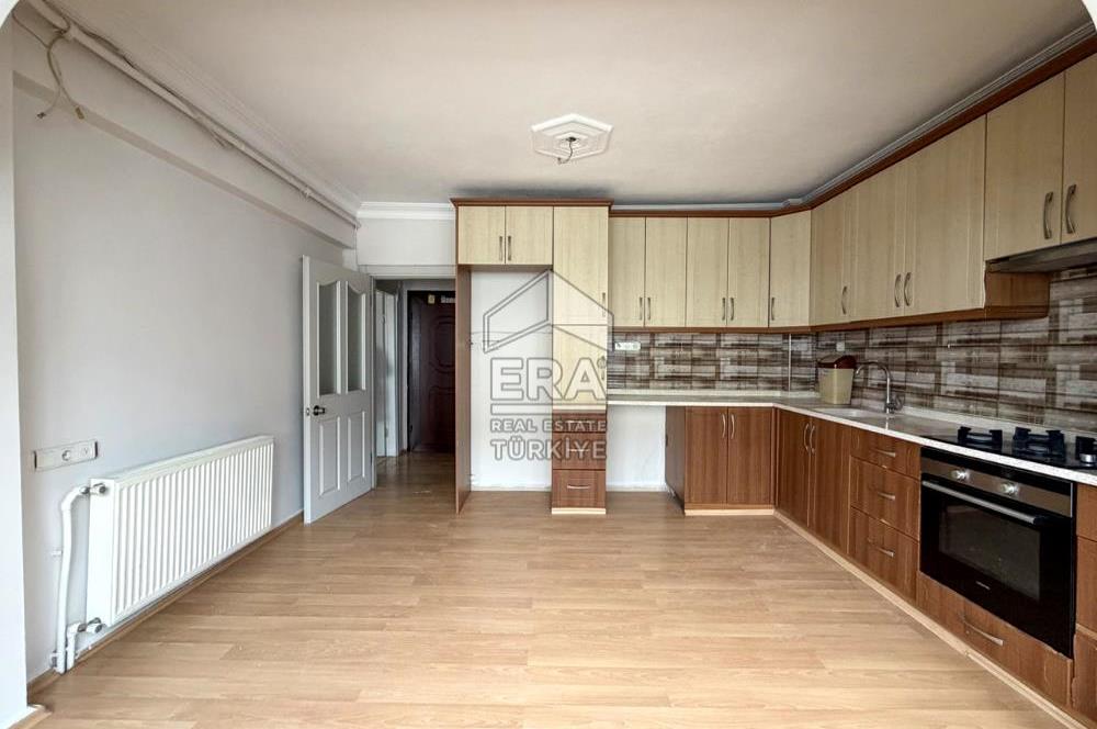 ERA SÖZ DEN PAŞAALANI MAHALLESİNDE KİRALIK ARA KAT 3+1 DAİRE