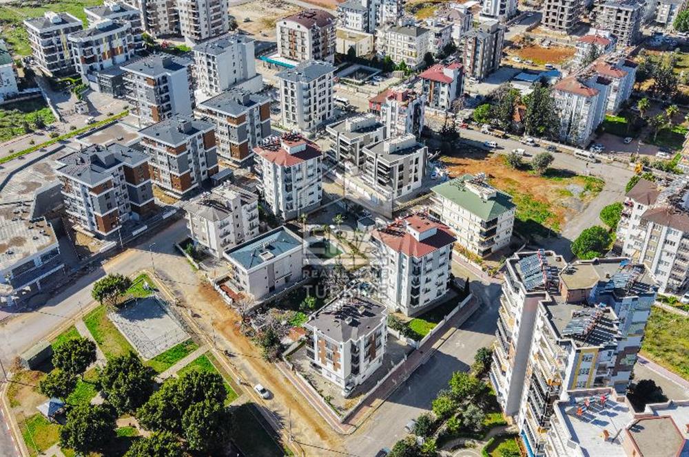 ANTALYA KEPEZ VARSAK AYDOGMUŞ MAHALESİ 2+1 SATILIK YÜZME HAVUZLU ZEMİN KAT SATILIK DAİİRE