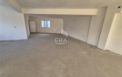 Karabağlar Yeşillik Cad. 3 Katlı Komple Satılık Ticari Bina