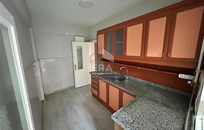 ÜSKÜDAR DR. FAHRİ ATABEY CAD. ÜZERİNDE 2+1 KİRALIK DAİRE