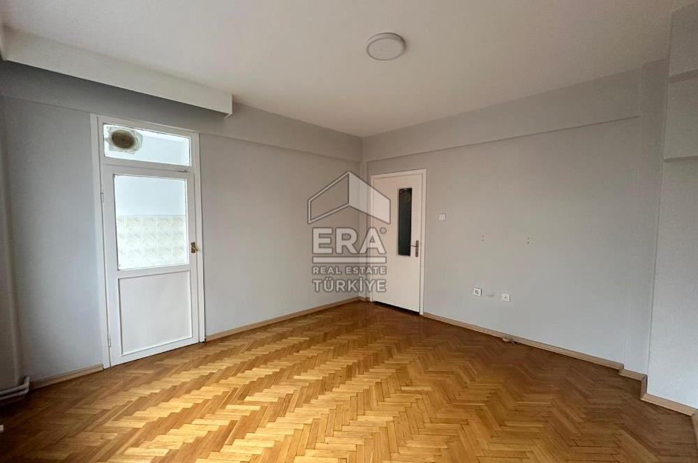 ÜSKÜDAR DR. FAHRİ ATABEY CAD. ÜZERİNDE 2+1 KİRALIK DAİRE