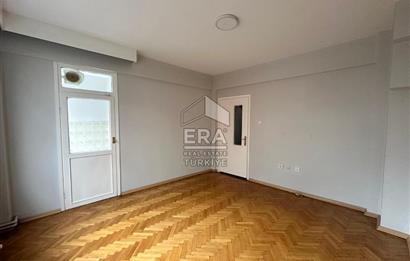 ÜSKÜDAR DR. FAHRİ ATABEY CAD. ÜZERİNDE 2+1 KİRALIK DAİRE