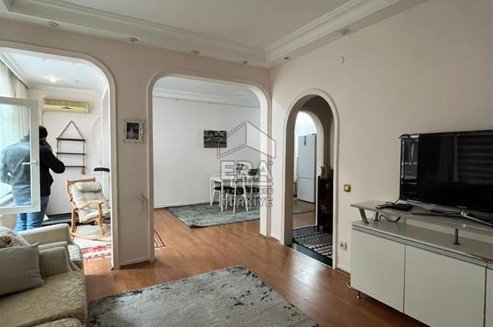 MERKEZİ KADIKÖYDE DEĞERLİ LOKASYONDA SATILIK DAİRE