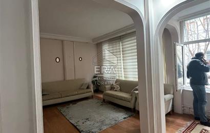MERKEZİ KADIKÖYDE DEĞERLİ LOKASYONDA SATILIK DAİRE