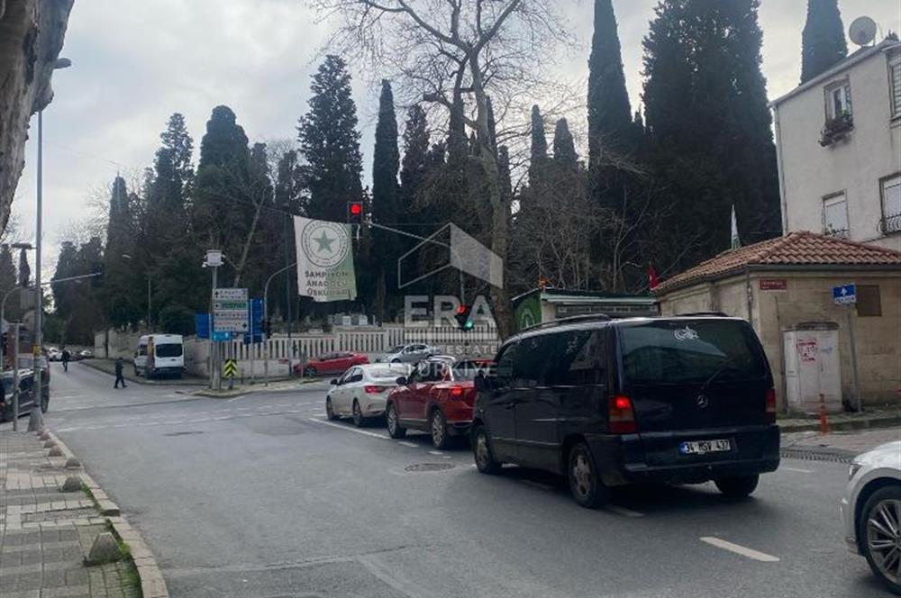 SALACAK MERKEZDE, CADDE CEPHELİ KİRALIK DÜKKAN