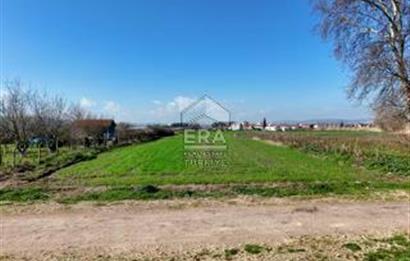 BALIKESİR BÜYÜKBOSTANCI'DA ANA YOLA YAKIN SATILIK TARLA