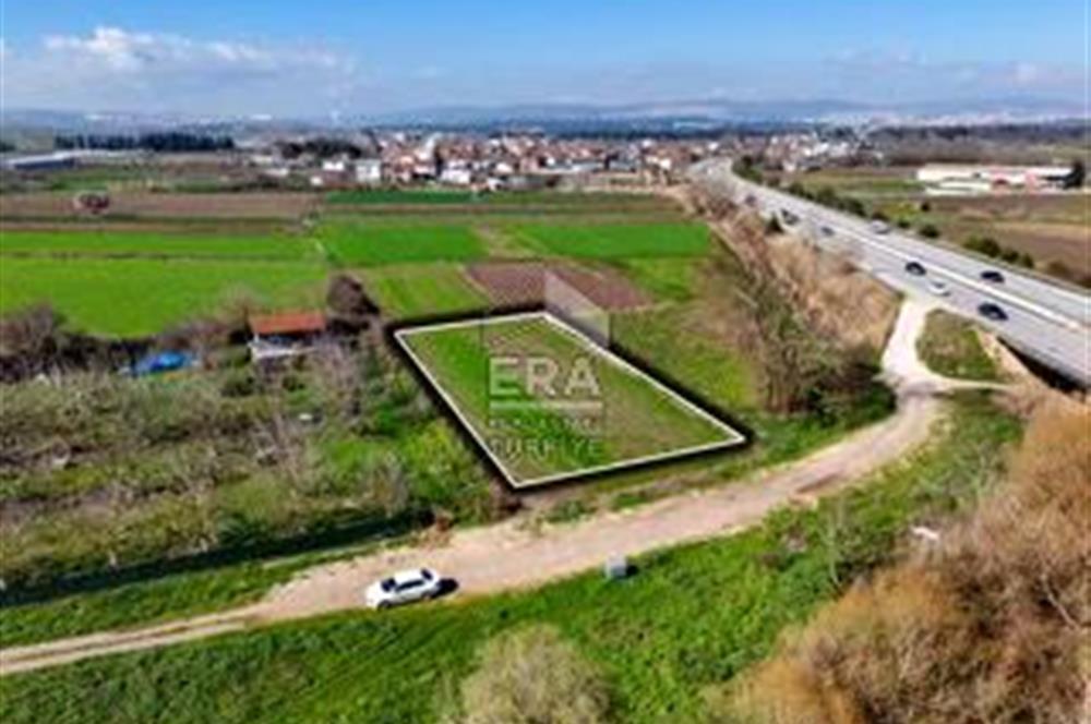 BALIKESİR BÜYÜKBOSTANCI'DA ANA YOLA YAKIN SATILIK TARLA