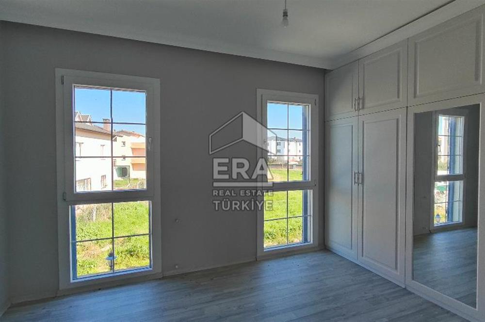 AYVALIK ALTINOVA SİBER LİFE SİTESİNDE SATILIK 3+1 VİLLA