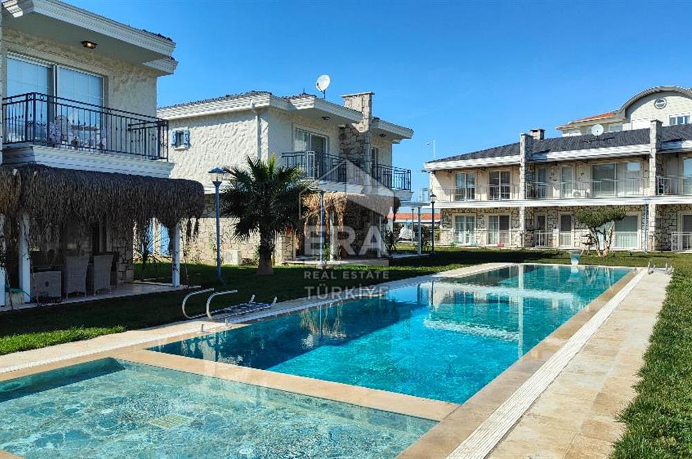 AYVALIK ALTINOVA SİBER LİFE SİTESİNDE SATILIK 3+1 VİLLA